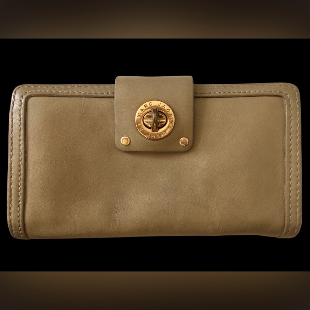 Marc Jacobs Tan Leather Wallet